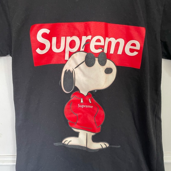 Snoopy Supreme tee - Picture 2 of 9